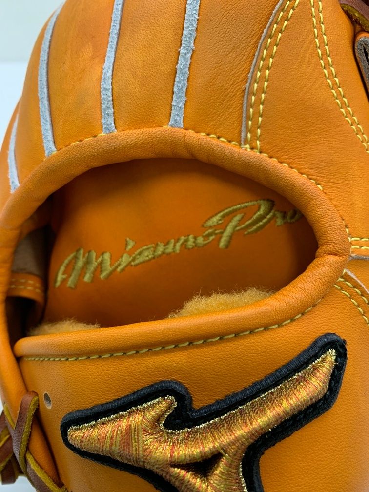 中古品 ミズノ MIZUNO ミズノプロ CRAFTED Edition 硬式 内野手用グローブ 1AJGH32033 5507 中古品 ミズノ MIZUNO ミズノプロ CRAFTED Edition 硬式 内野手