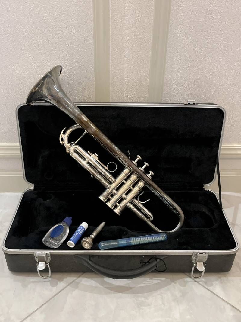 【極美品】Minerva ミネルバ トランペット MTR500S ケース付き 極美品】Minerva ミネルバ トランペット MTR500S ケース付き 楽器・機材