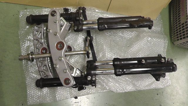 トリシティ125 SEC1J-005xxx の フロントフォーク :#1725595573 - メルカリ