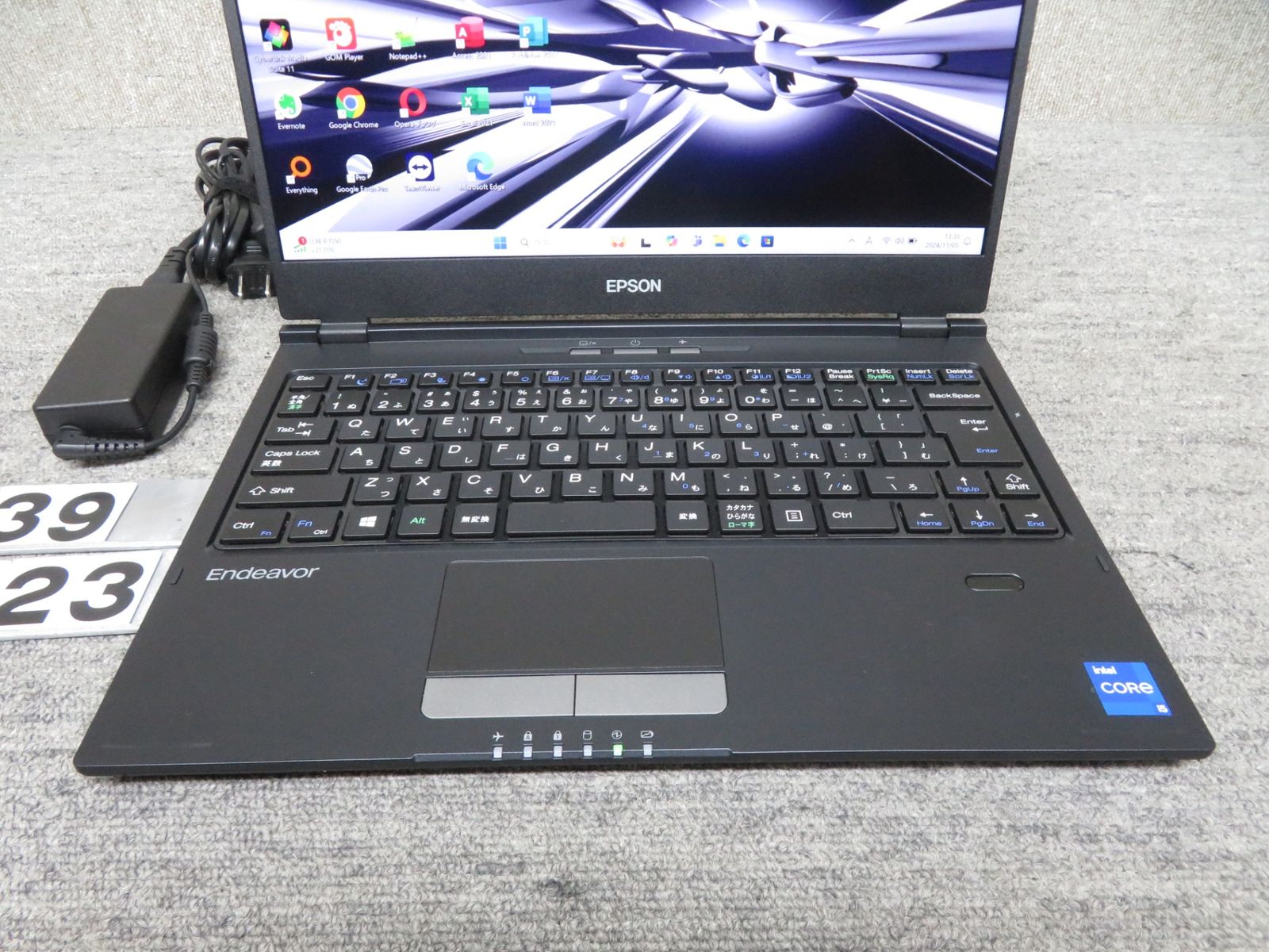 超速11th i7・16GBメモリ】◇EPSON Endeavor NA521E/ 13.3型