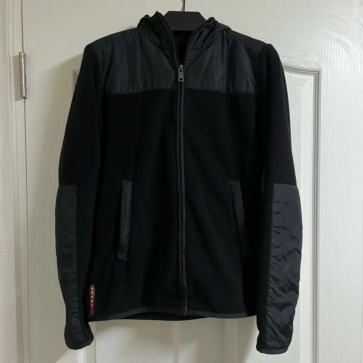 PRADA プラダ フリース PRADA (プラダ) リナイロンディティール