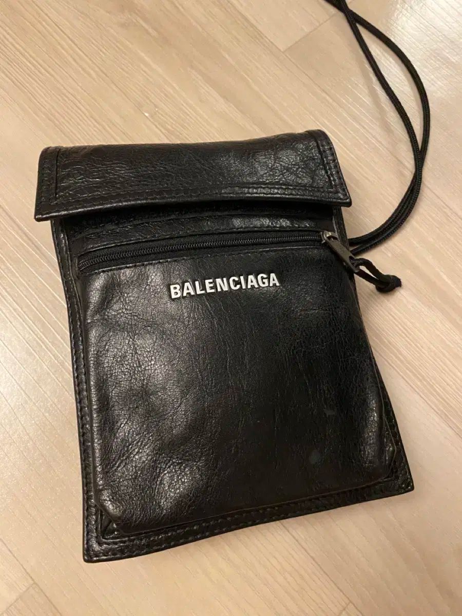 BALENCIAGA バレンシアガ ラムスキン ミニバッグ