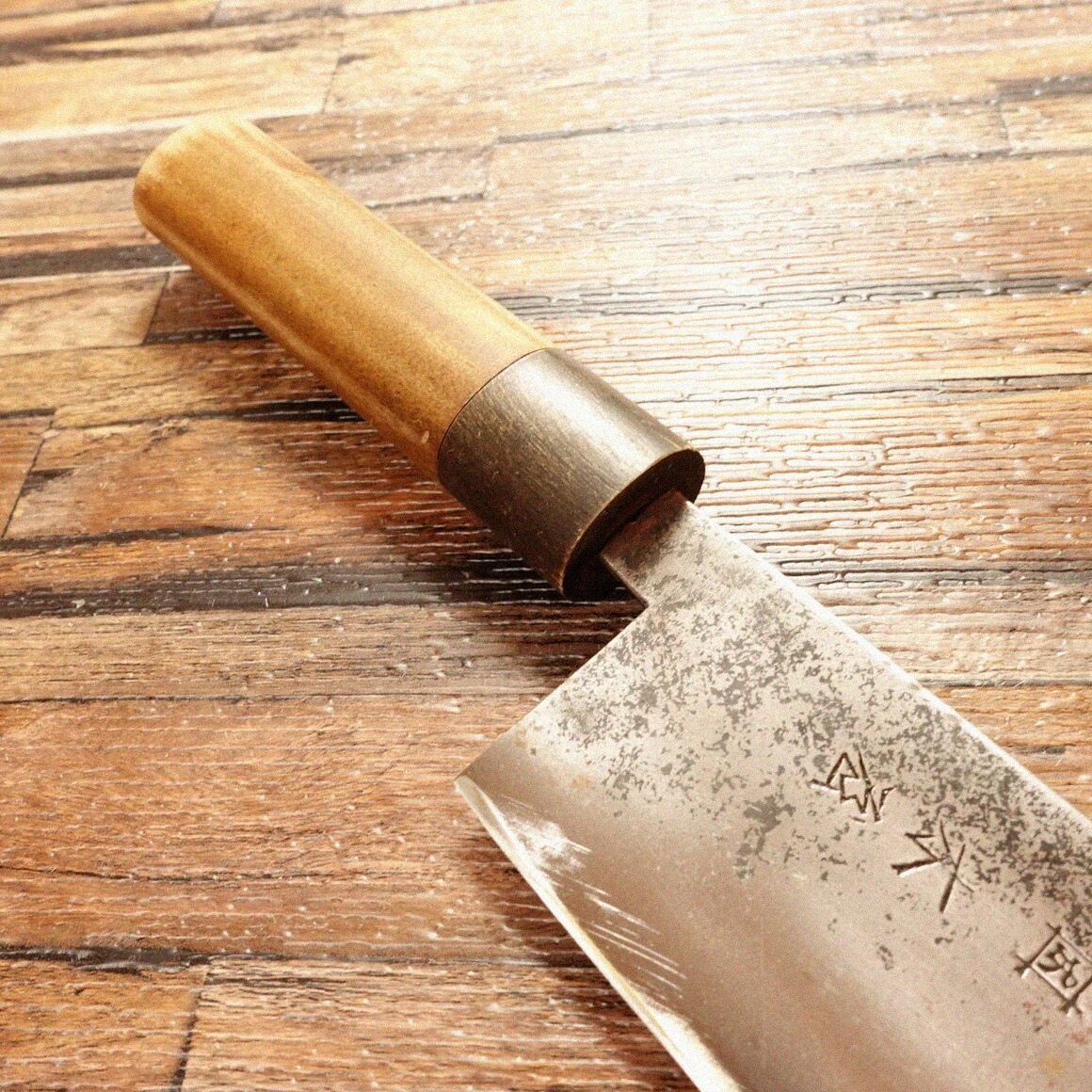 イヅツキ木屋 菜切包丁 研ぎ済 水牛柄 安来鋼青紙 黒打ち 菜切り