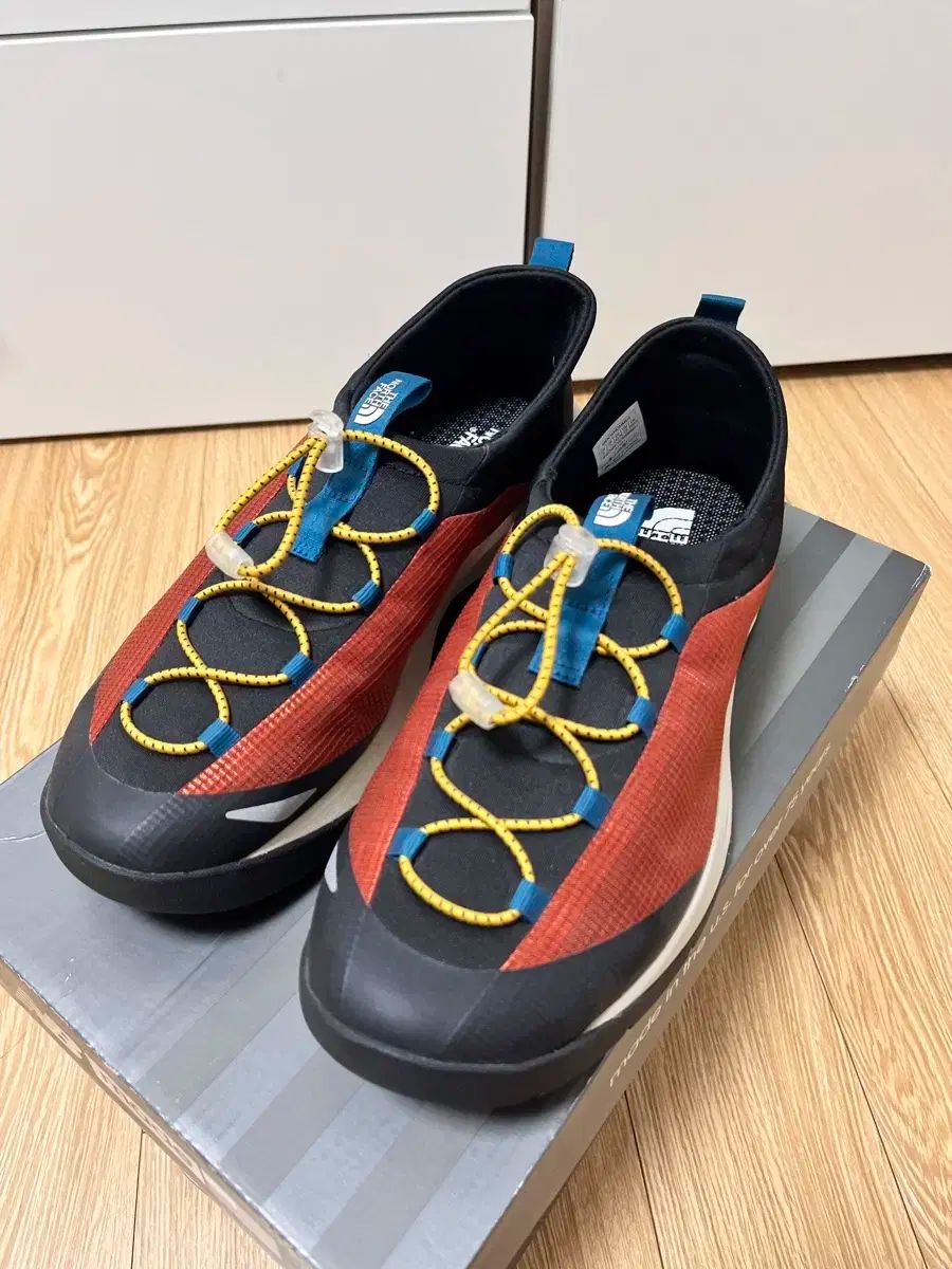 THE NORTH FACE ザノースフェイス ハイブリッド ランニング シューズ 260cm