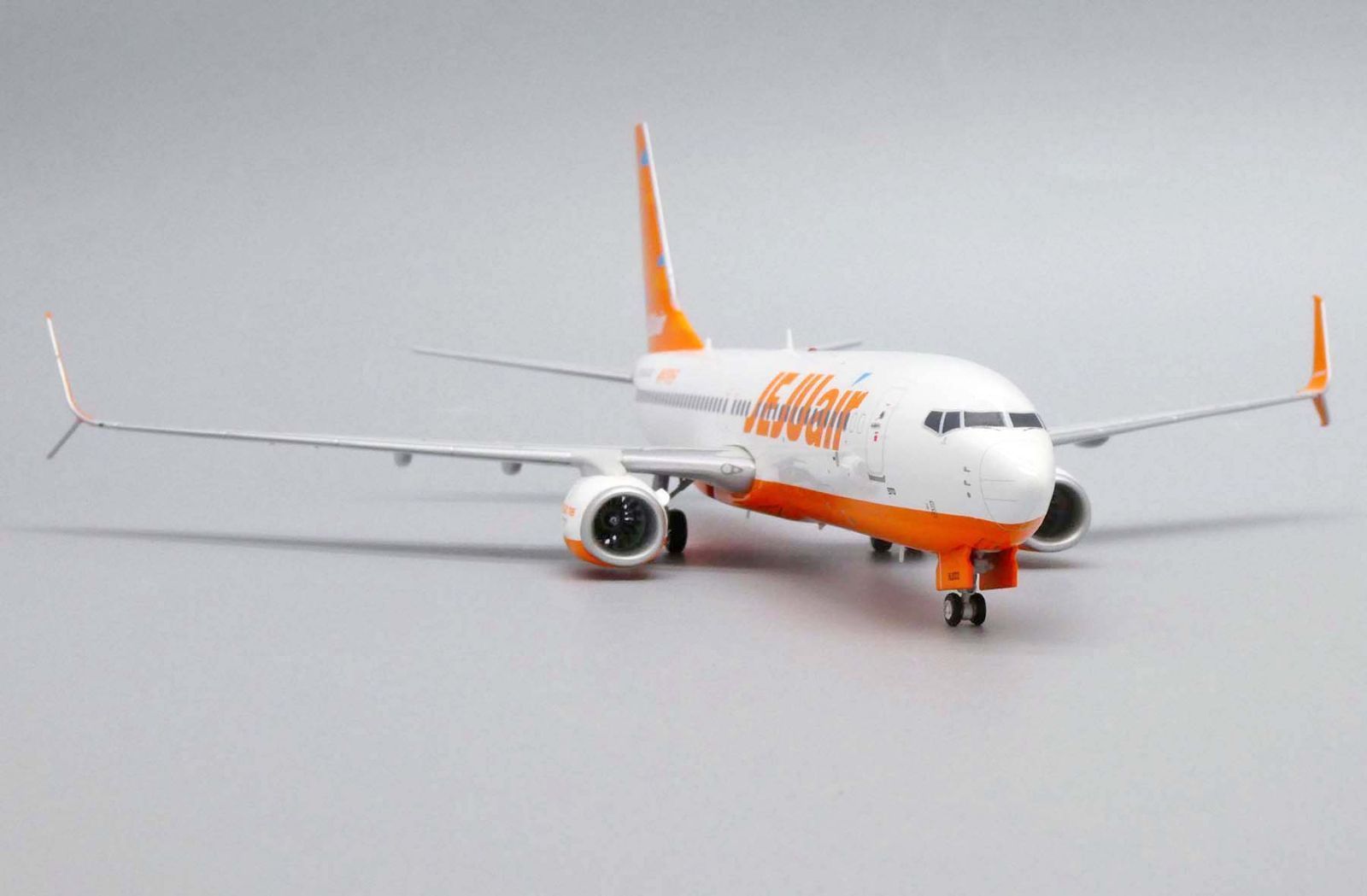 737-800 HL8322