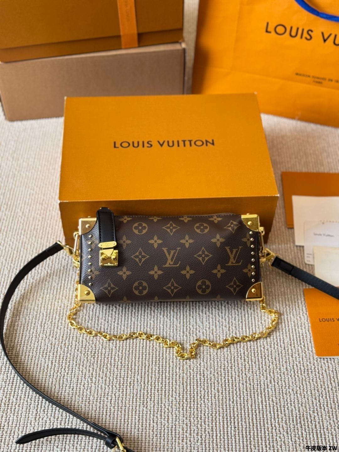 【魅力的なフォルムのバッグ♪】Louis Vuitton スリム トランク ◇デザインが素敵【 Louis Vuitton 】スリムトランクバッグ