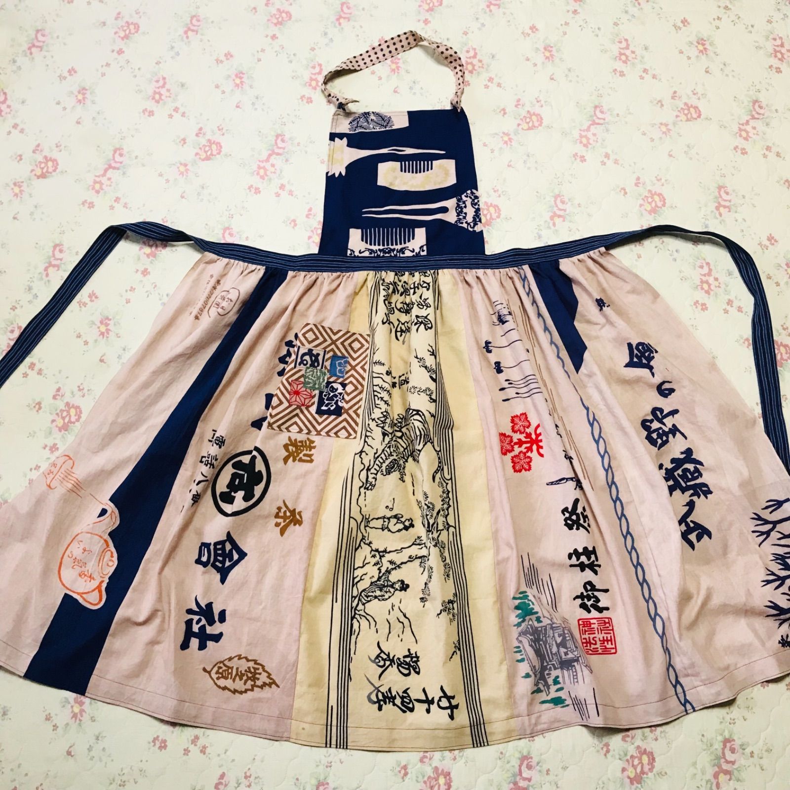 1017 胸当て付エプロン 手ぬぐい 手拭い リメイク ハンドメイド