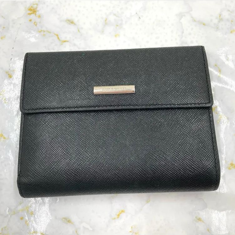 人気特価激安 美品❣️BURBERRY バーバリー レザー がま口 三つ折り 財布 小物