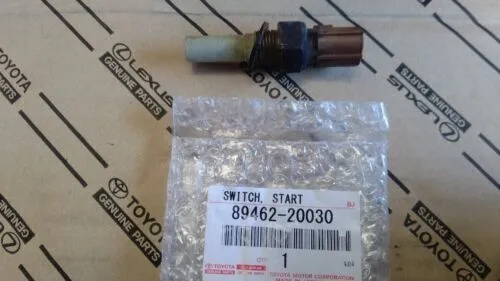 トヨタ純正　ハイエース　ダイナ　 1KD インジェクター ４本一式セット　未使用 トヨタ純正ハイエースダイナ 1KD インジェクター 4本一式セット未使用