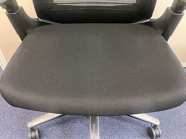 デスクチェア