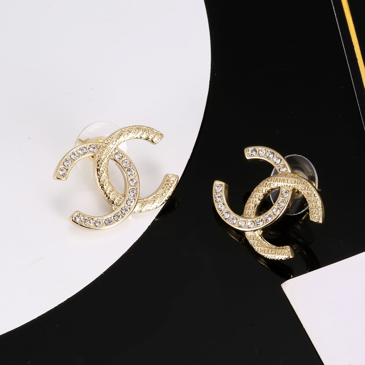 Chanel シャネル