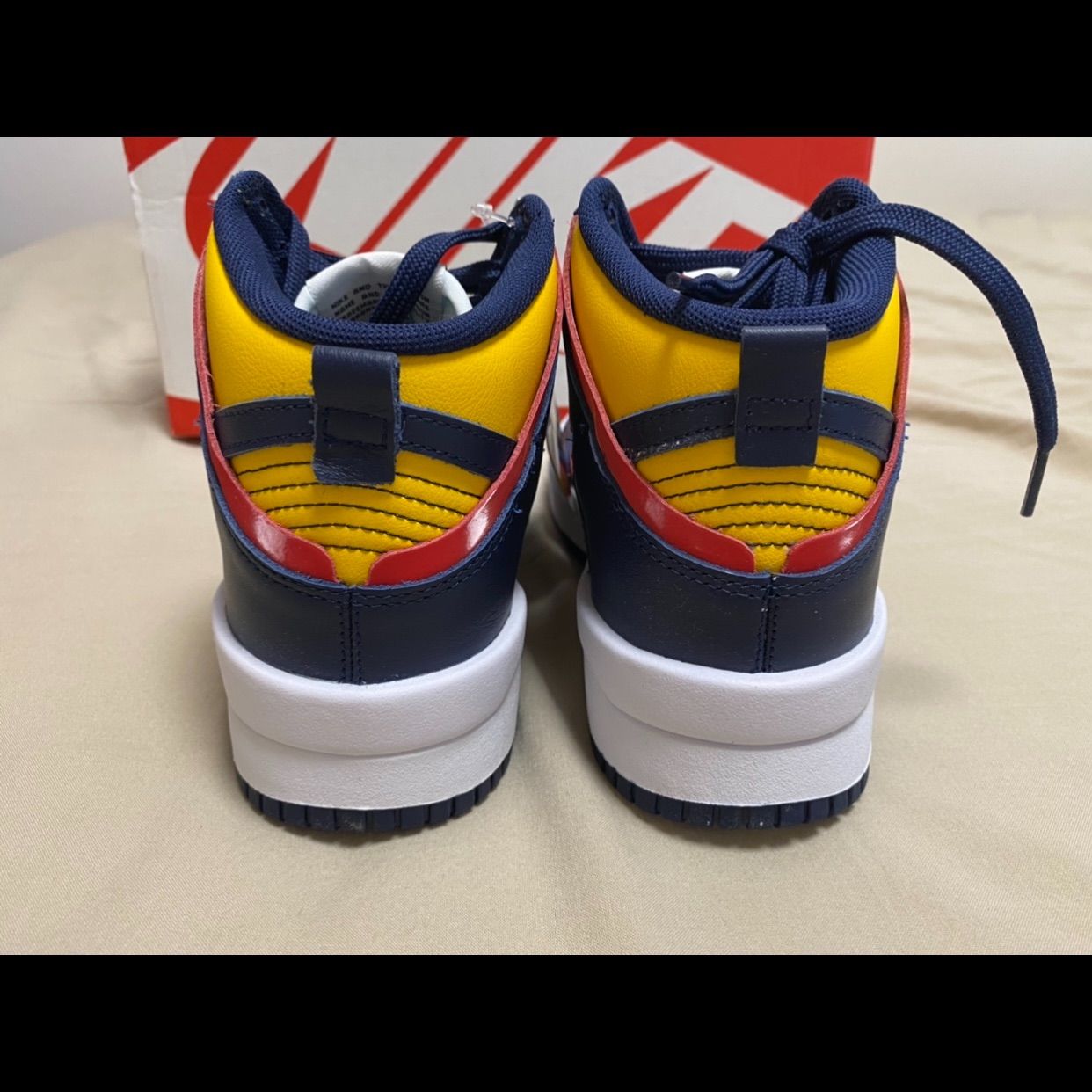 NIKE WMNS DUNK HIGH REBEL VARSITY MAIZE - メルカリ 