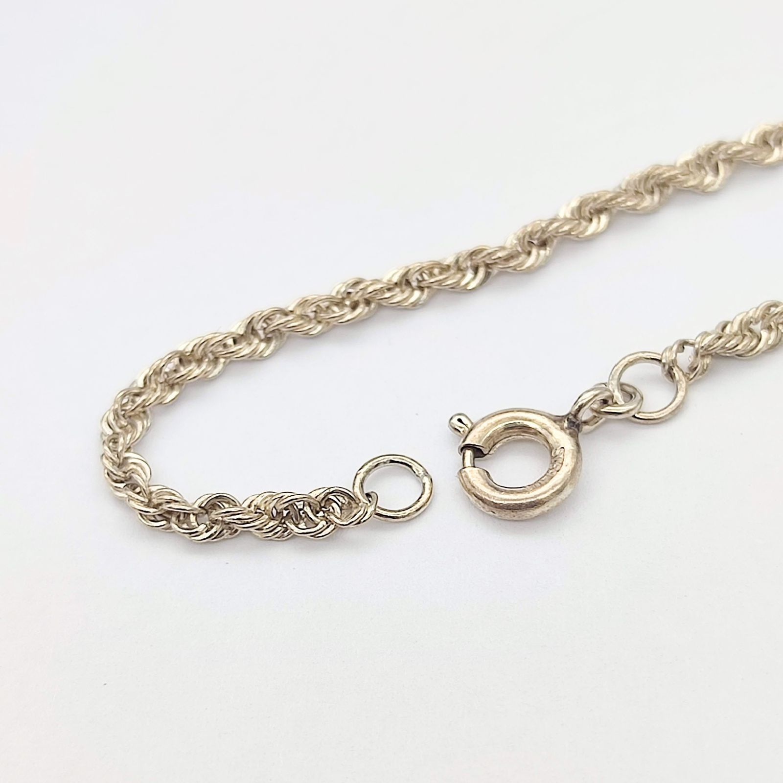 美品】ツイストチェーンブレスレット STERLINGSILVER シルバー 美品】ツイストチェーンブレスレット STERLINGSILVER シルバー