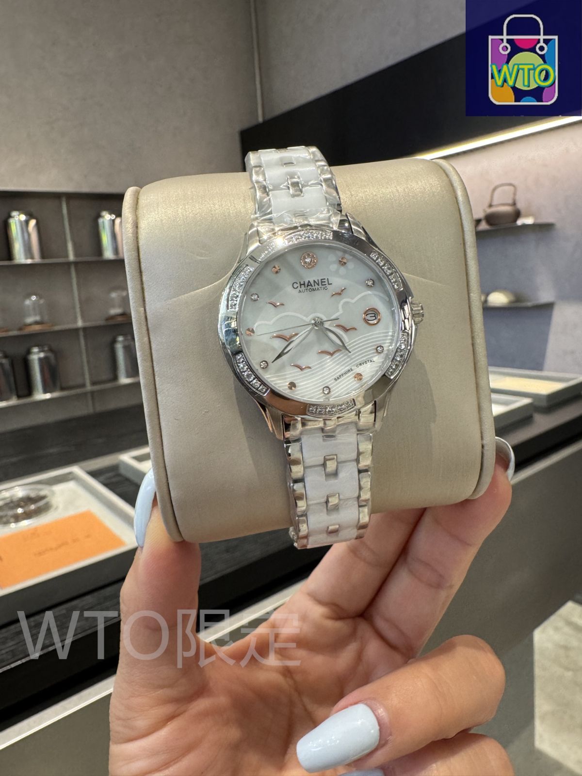 CHANEL ゴールド アナログ時計 今日特価】CHANEL シャネル ゴールド & セラミック レディース