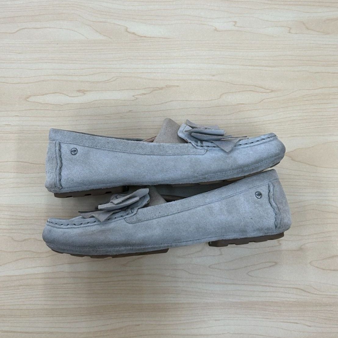 ◎【✨靴✨】UGG アグ リボン シューズ モカシン W DAKOTA SUEDE BOW 