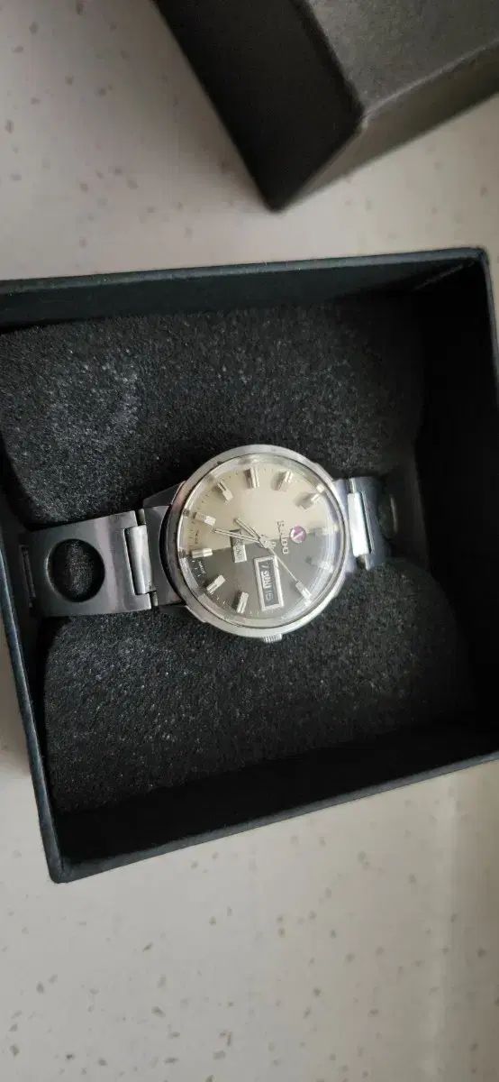 RADO ラド ― ビンテージデイライト ハーフムーンオートマチックウォッチ
