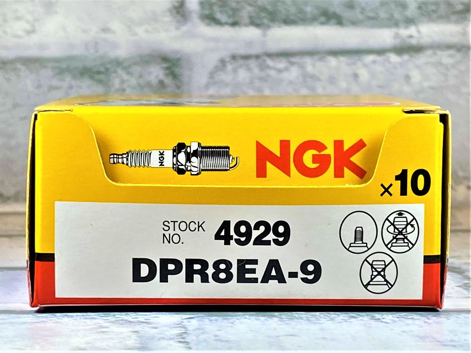 100％正規品 NGK プラグ DPR8EA-9 4本 TRX850 FZX750 他 新品 自動車