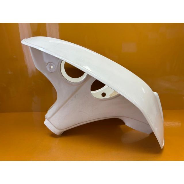 フロントカバー