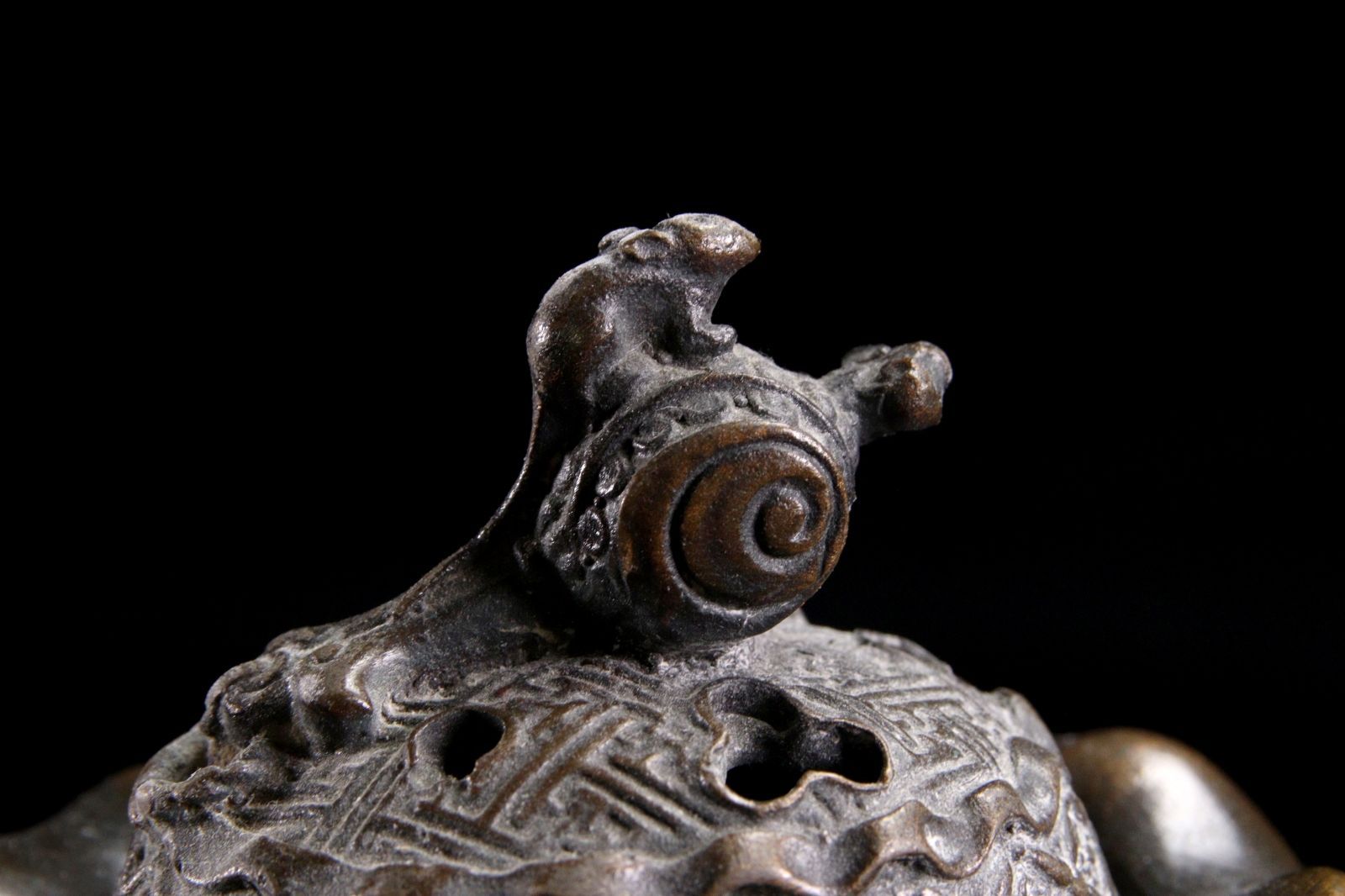 D01088 元威造 蝋型鋳銅 唐子足 砂金袋 香炉 蓋付香炉