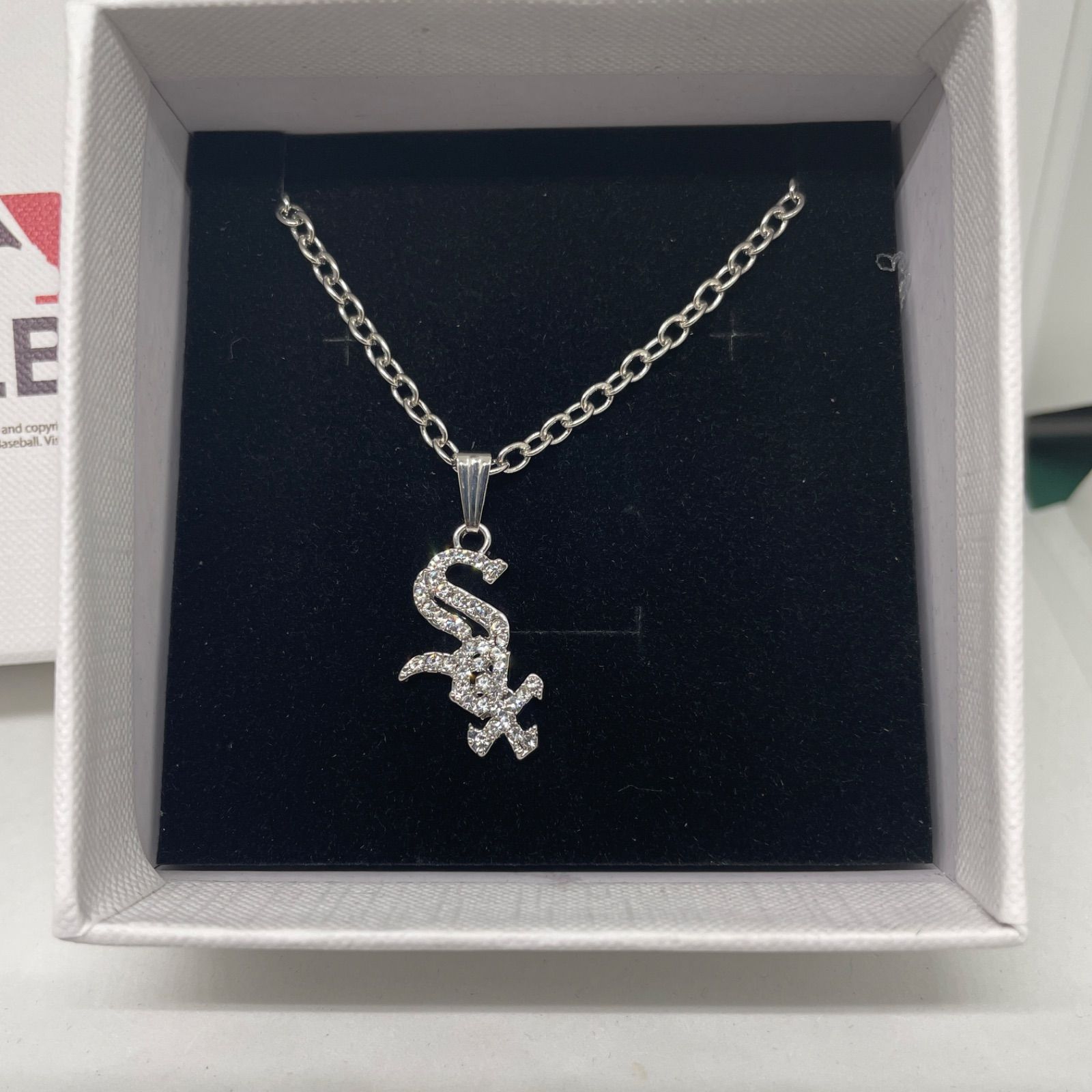 新品】シカゴ ホワイトソックス ジルコニア付き ネックレス シルバー