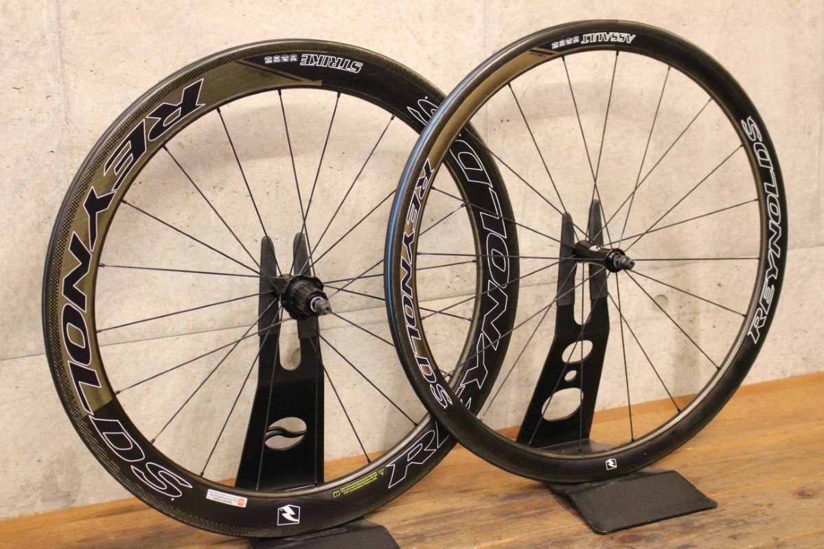 REYNOLDS STRIKE クリンチャー DISC カーボンホイール REYNOLDS STRIKE クリンチャー DISC カーボンホイール