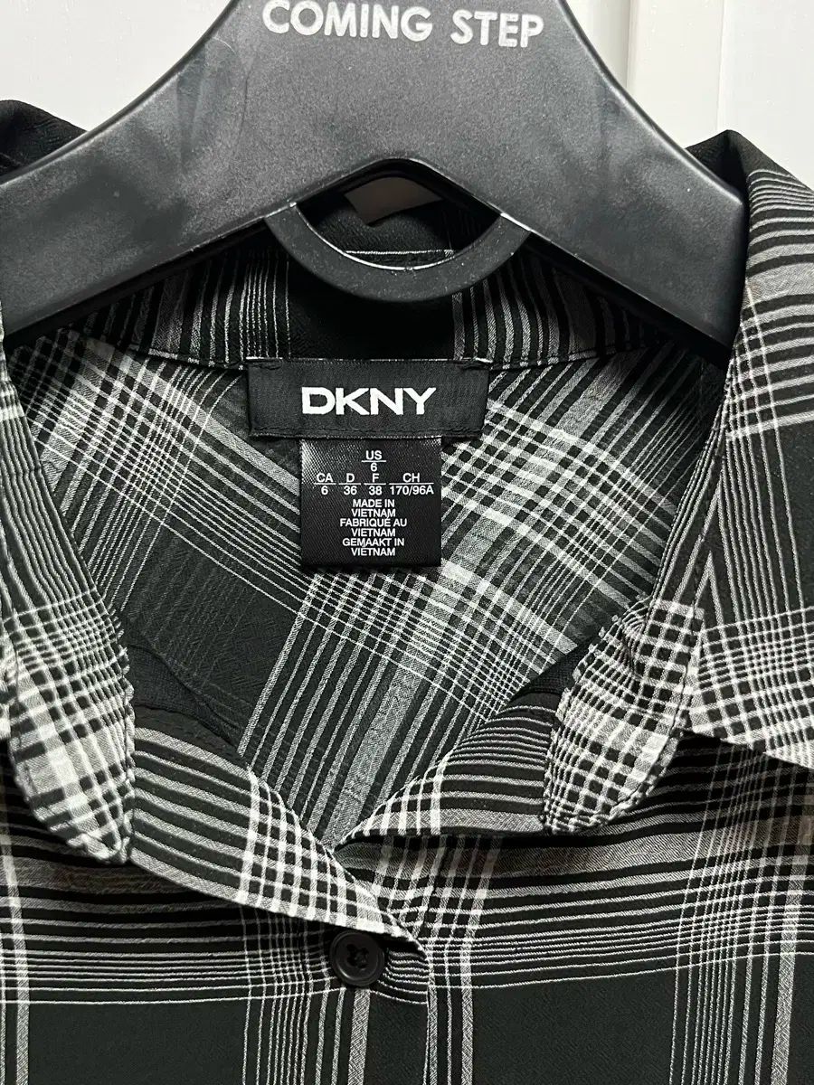 DKNY