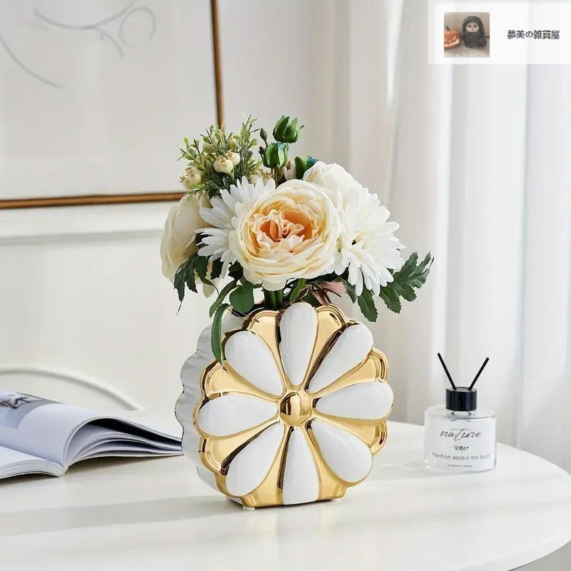 新しい未使用 フラワーベース 花瓶 フラワーモチーフ ゴールド