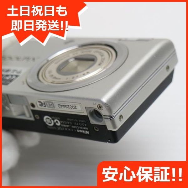 超美品 COOLPIX S570 シルバー 即日発送 Nikon デジカメ