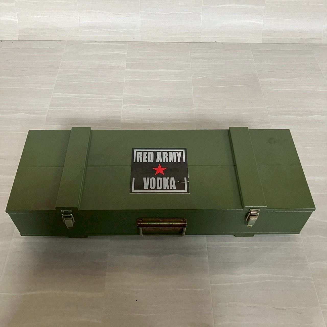 RED ARMY VODKA レッドアーミーウォッカ AK-47 カラシニコフ ガラス製 ショットグラス付 空ビン インテリア