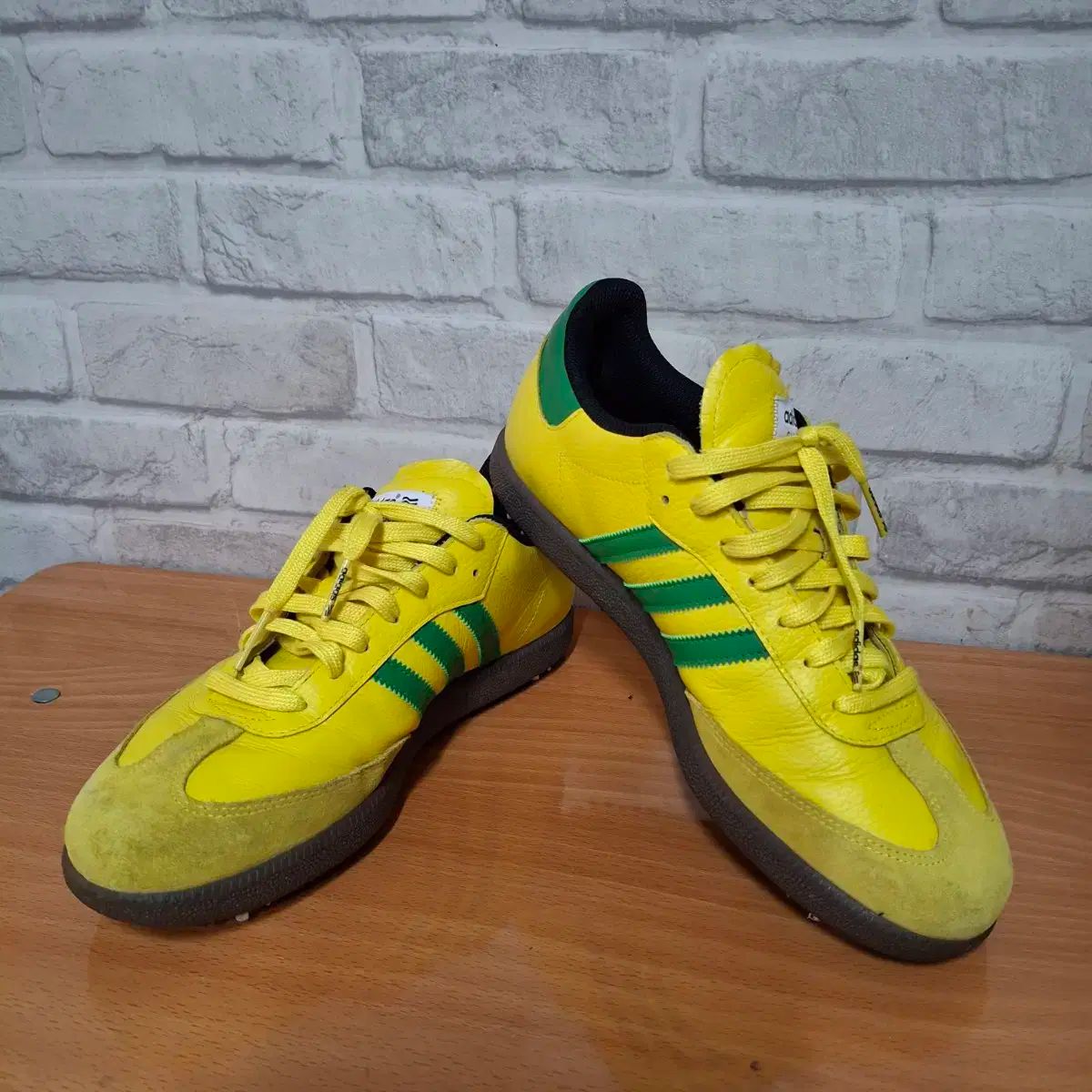 adidas サンバ　イエロー　ゴルフシューズ　29c アディダスサンバゴルフシューズ adidas サンバ イエロー ゴルフ