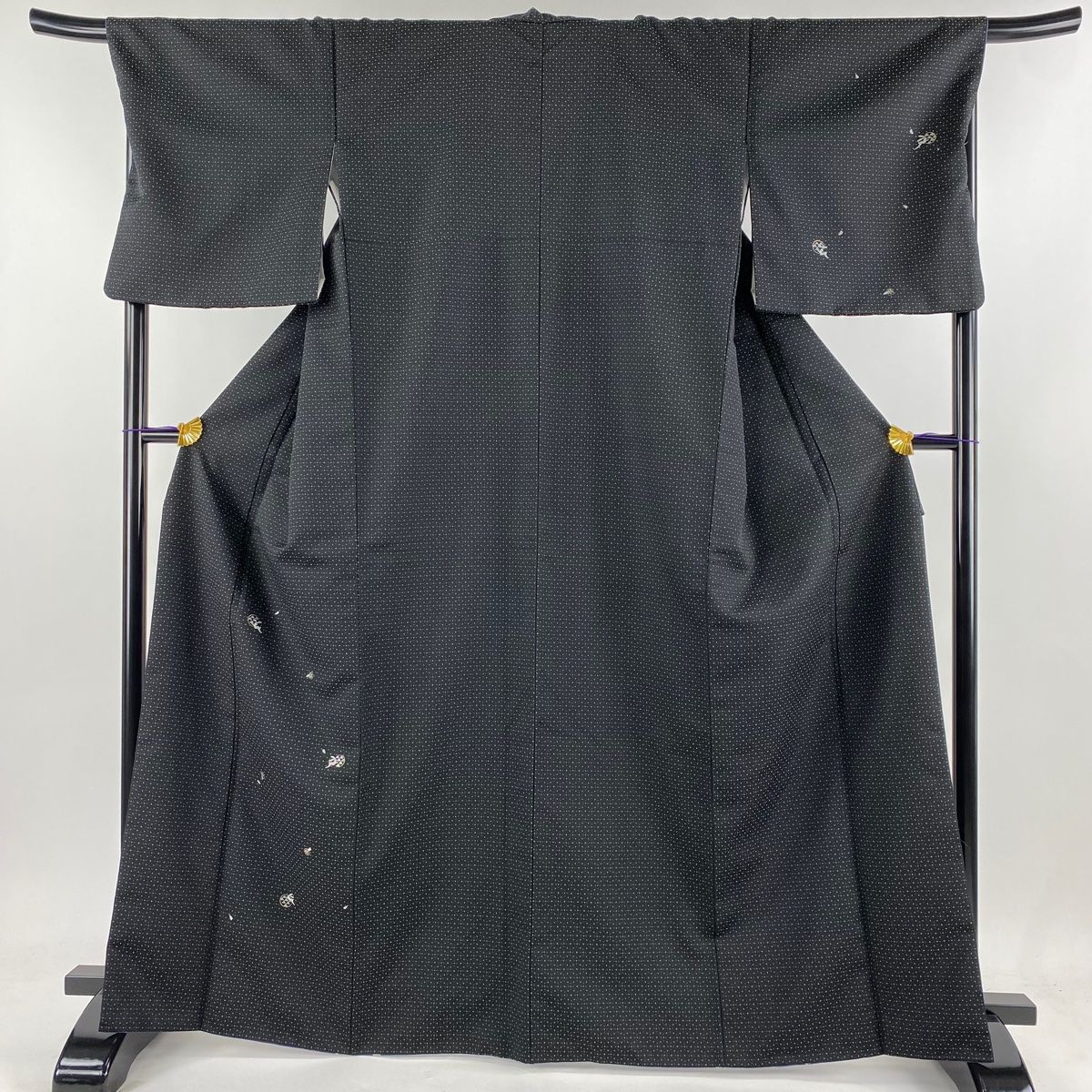 付下げ 身丈166.5cm 裄丈69.5cm L 袷 お召地 うさぎ 花びら 螺鈿箔  