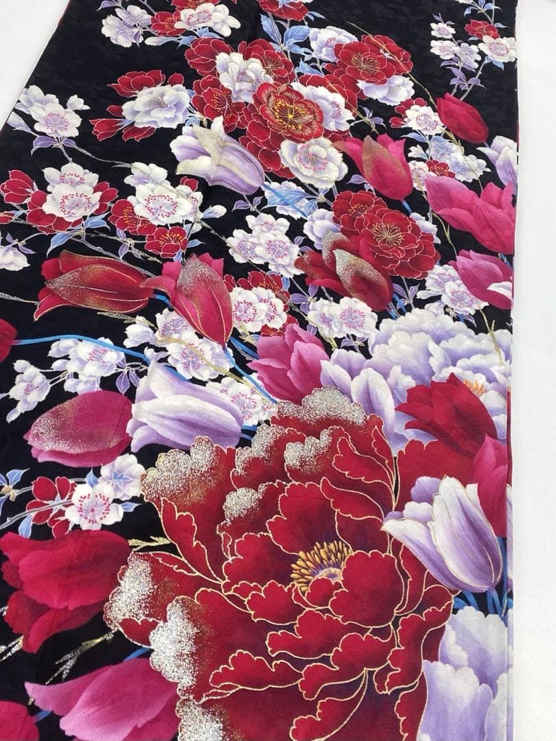 振袖 假屋崎省吾 刺繍 金彩 紋意匠 グリッター箔 チューリップ 身丈 