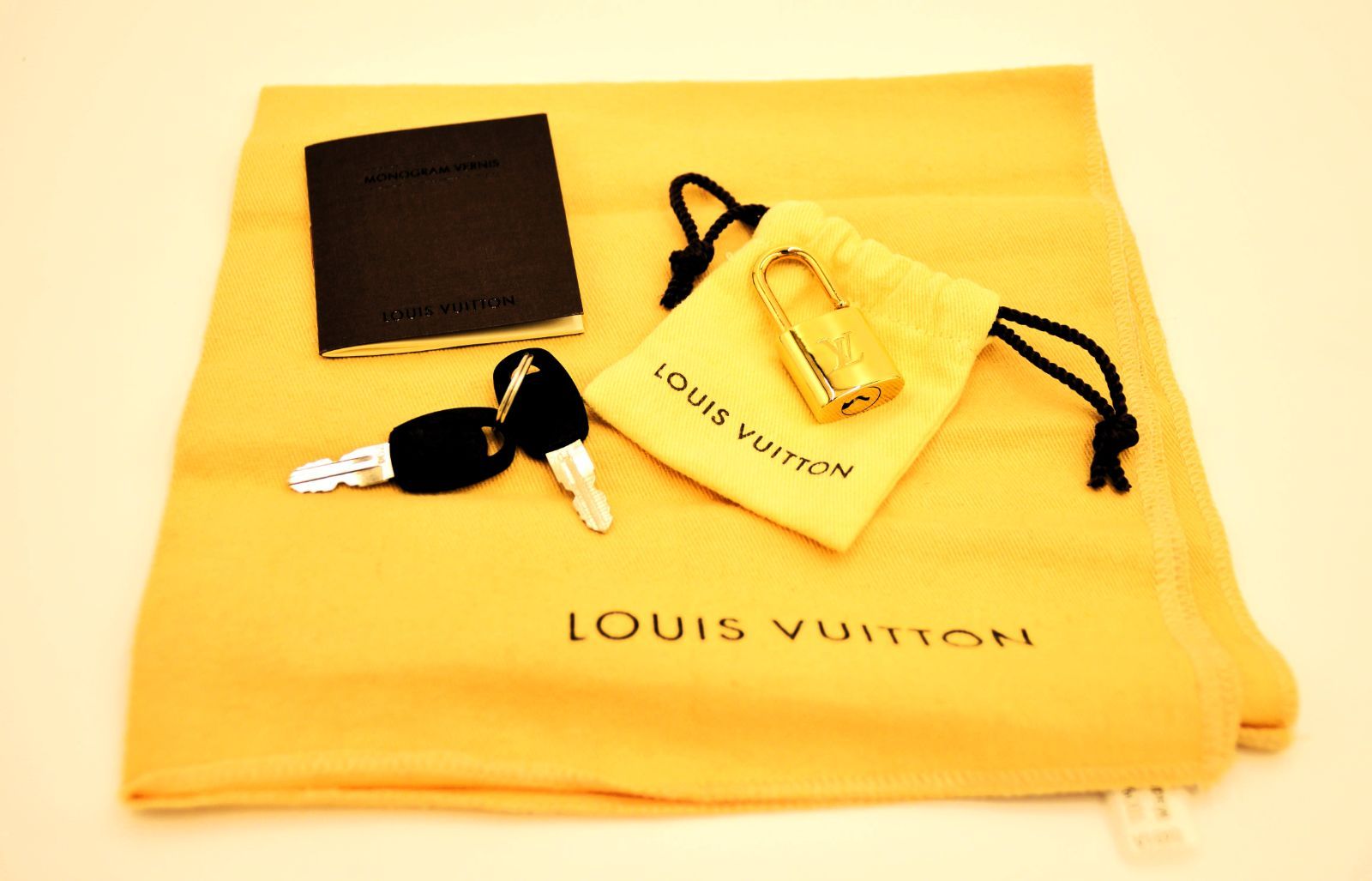 ルイヴィトン M50403 ヴェルニ モンテーニュBB ショルダーバッグ LOUIS VUITTON ヴェルニ モンテーニュBB ショルダーバッグ