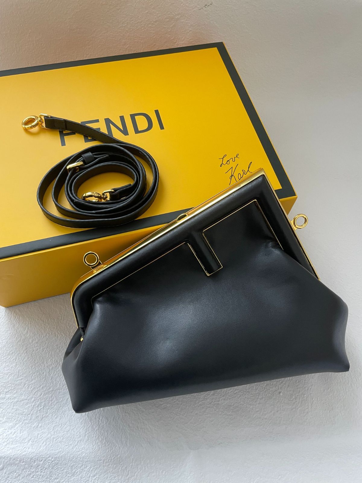 FENDI  ショルダーバッグ