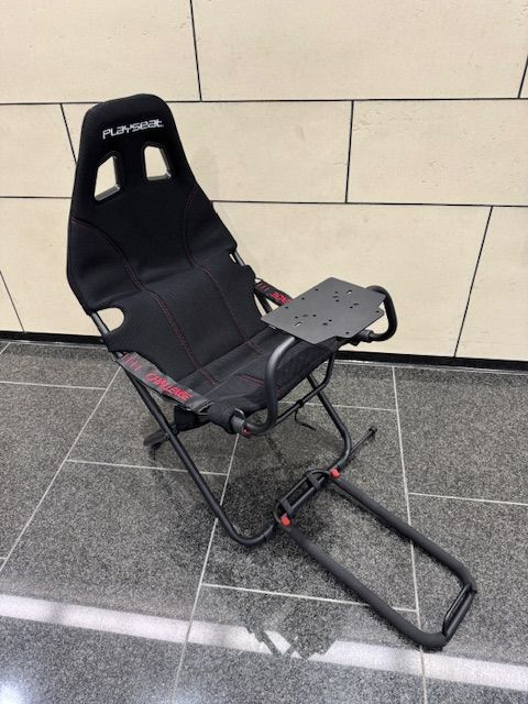 展示品 Playseat Challenge ActiFit レーシングシミュレーター レーシングホイールスタンド Formula~GTポジション 調整 なフレーム RC00312