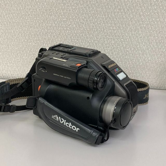 ビクター　デジタルビデオカメラ　中古品　ジャンク ビデオカメラ 本体＋ケース Victorビクター GR-LT91【ジャンク品