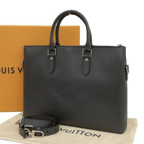 8762) 【ルイ・ヴィトン】 ルイヴィトン LOUIS VUITTON タイガ 