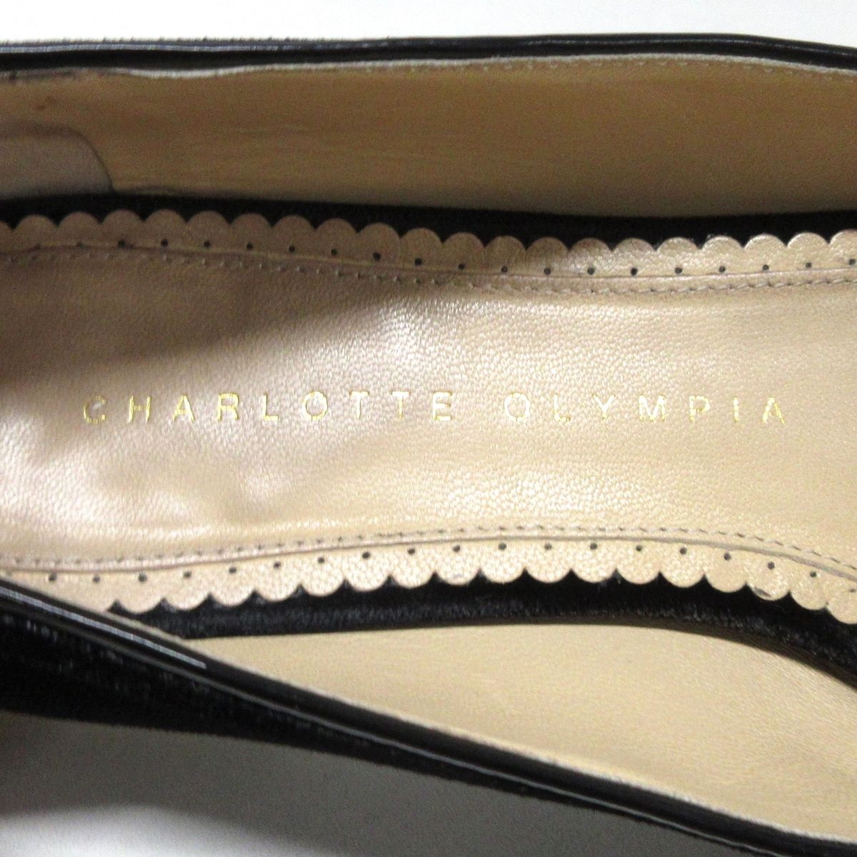 Charlotte Olympia(シャーロットオリンピア) フラットシューズ 36 レディース ベージュ×黒×マルチ ベロア×レザー