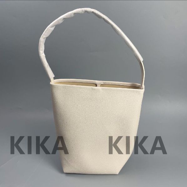 新品 、The Row N/S Park Tote パークトート  レディース  バッグ ハンドバッグ