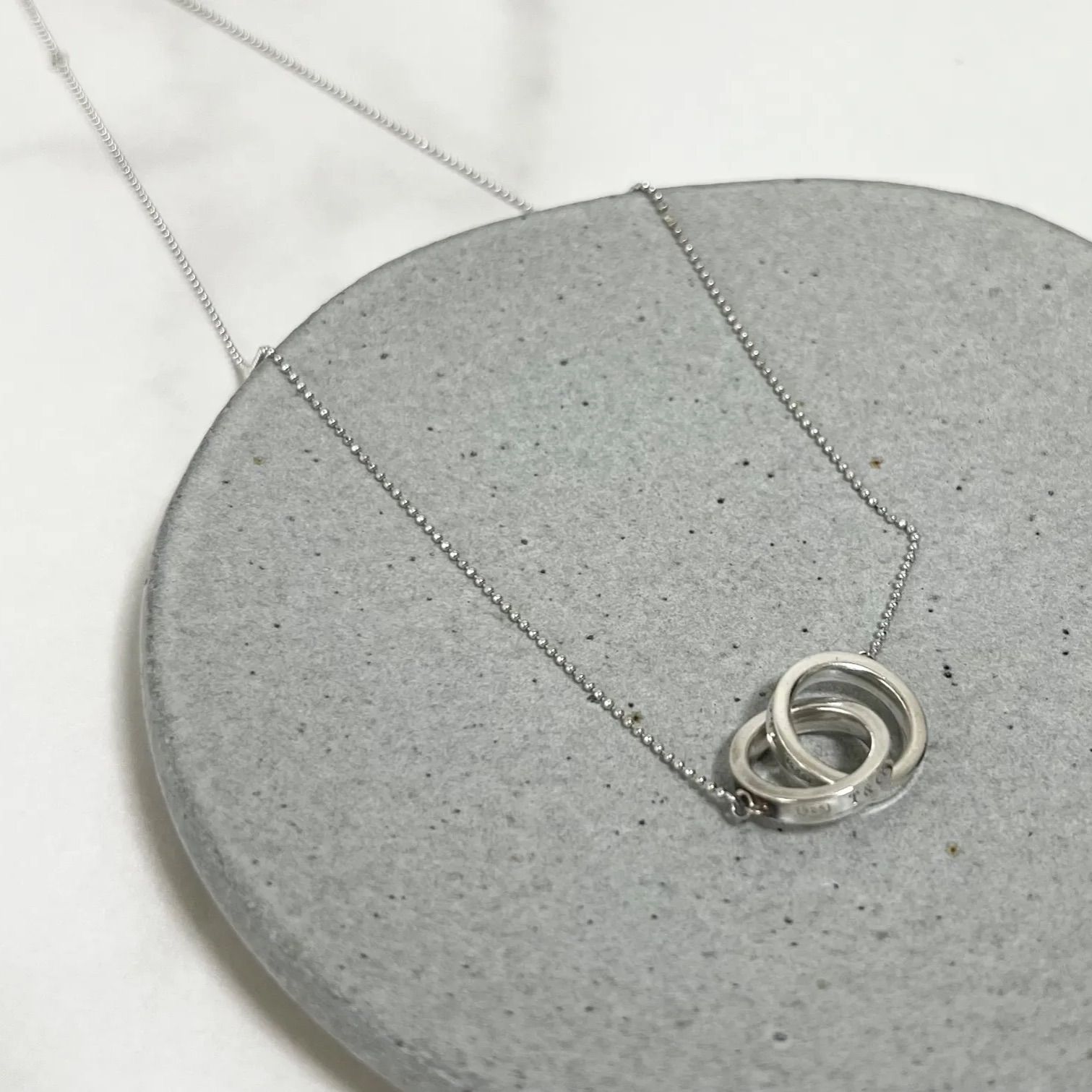 優待特典一覧 & TIFFANY ティファニー Co インター ネックレス ダブルリング アクセサリー