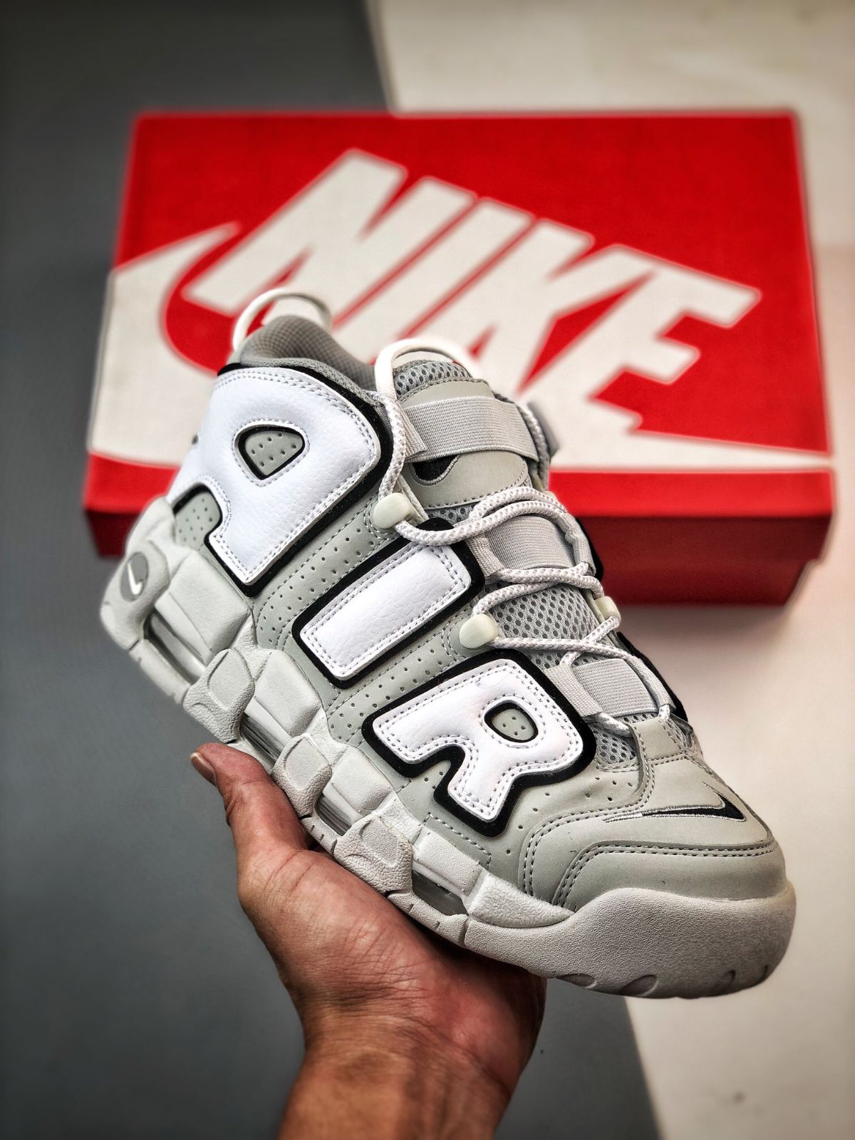 NIKE ナイキ スニーカー ナイキ エア モア アップテンポ 96 AIRMORE UPTEMPO 96