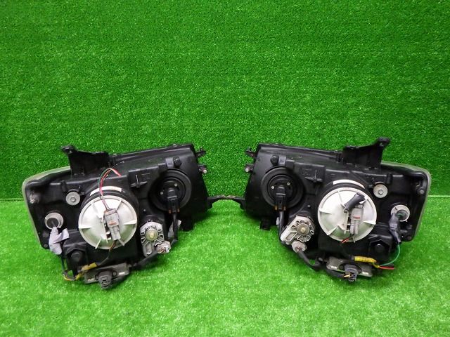 スズキ MH22S ワゴンRスティングレー ヘッドライト 左右 HID 100-59164