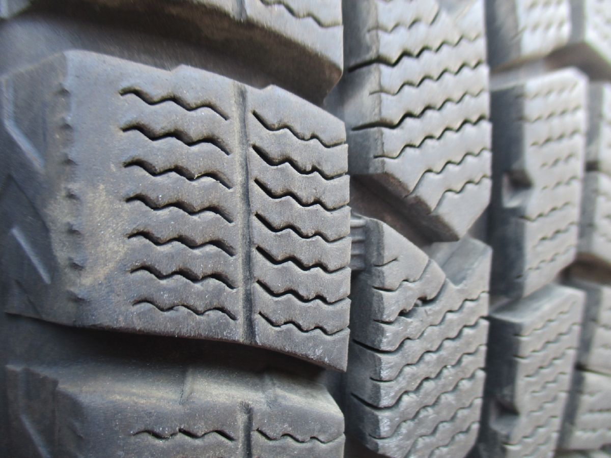 スタッドレス 2021年製