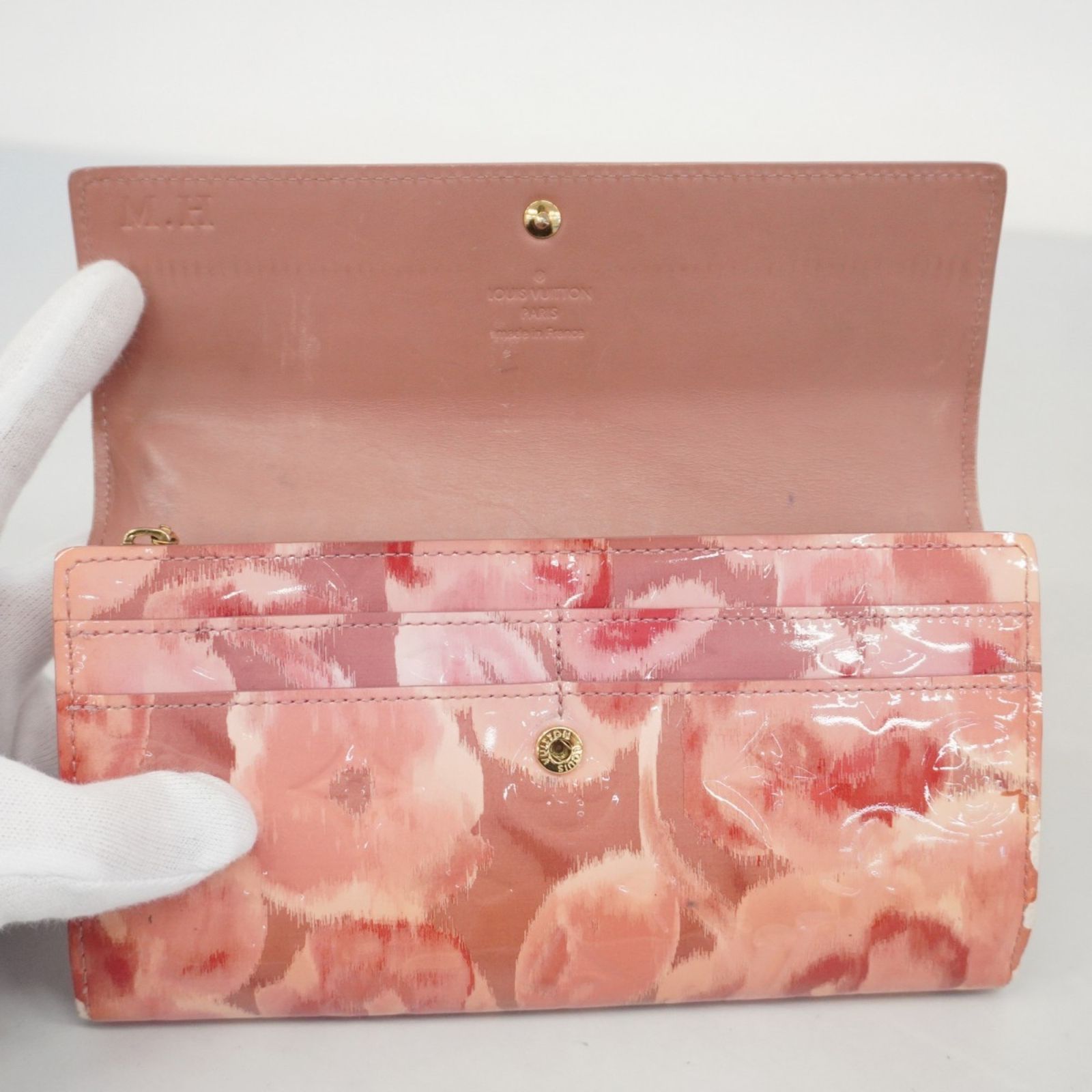 ルイヴィトン✨ポルトフォイユサラ　イカットフラワー　ヴェルニ　長財布　箱付き ルイ・ヴィトン(Louis Vuitton) ルイ・ヴィトン 長財布 ヴェルニ