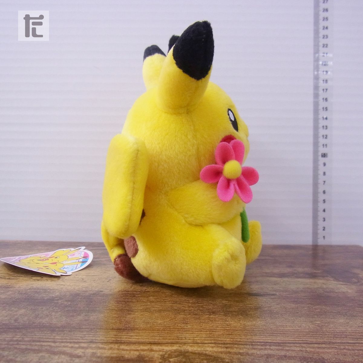 ポケモンセンター産 ペアピカチュウ ぬいぐるみ Amazon.co.jp: ポケモンセンターオリジナル ぬいぐるみ