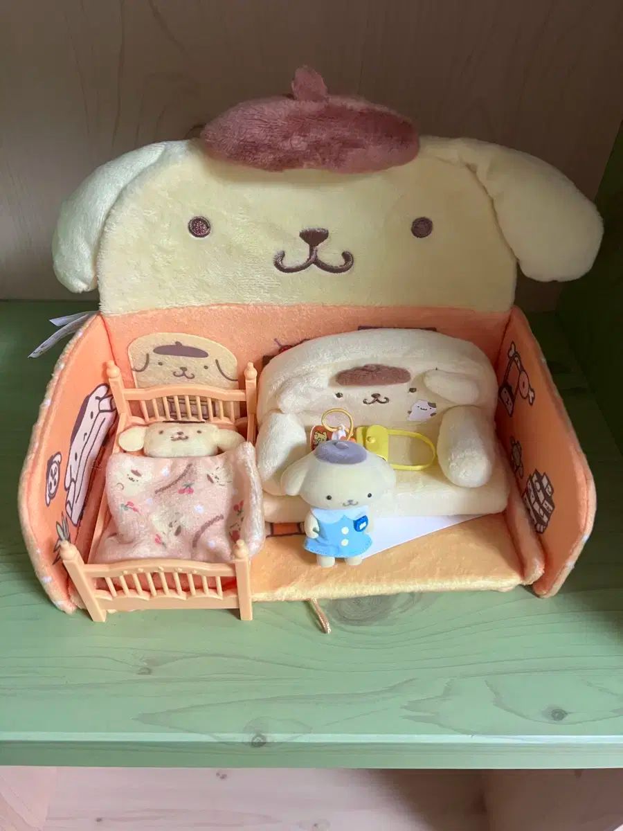 バカラ Baccarat のドラえもん 円筒ケース付き 大値下げ中！ 安い