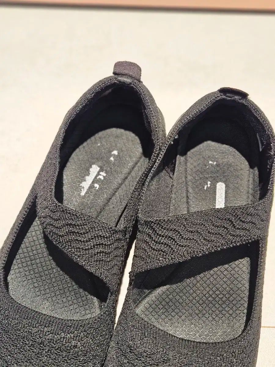 SKECHERS スケッチャーズ MARY JANE メリージェーン スリッポン 230 KIN-KAAI_COM