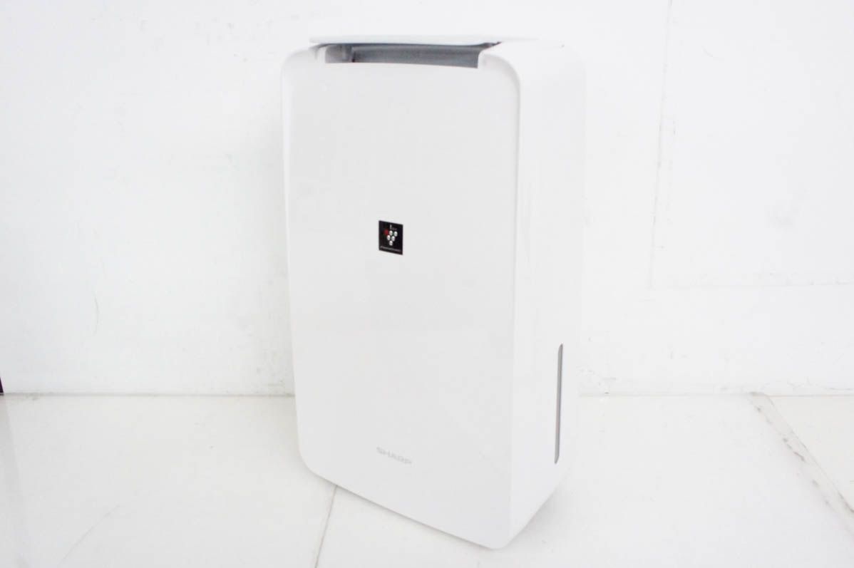 SHARP 衣類乾燥除湿機CM-L100−W プラズマクラスター 大奉仕中