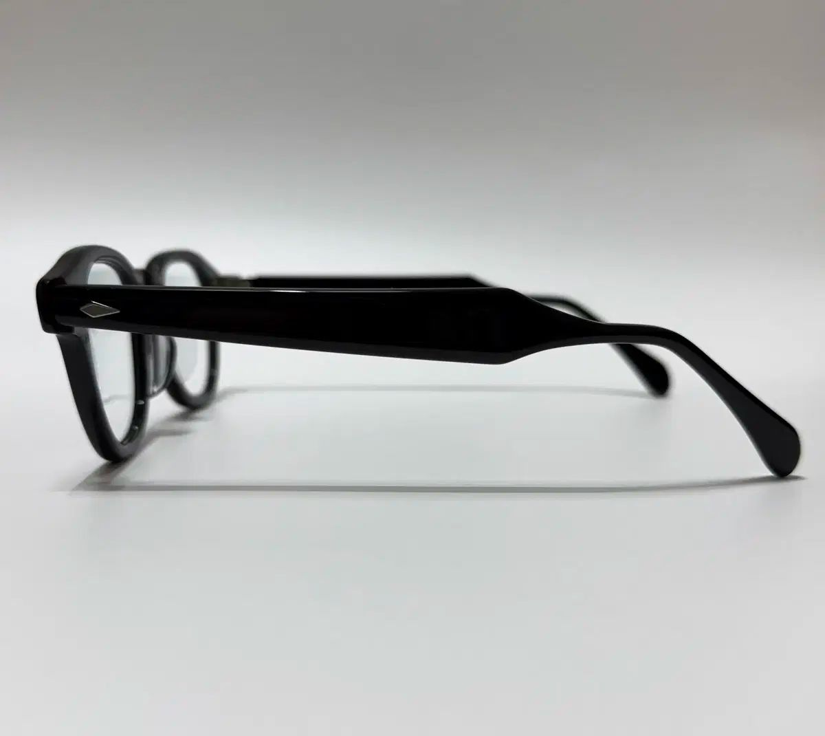 eyewear