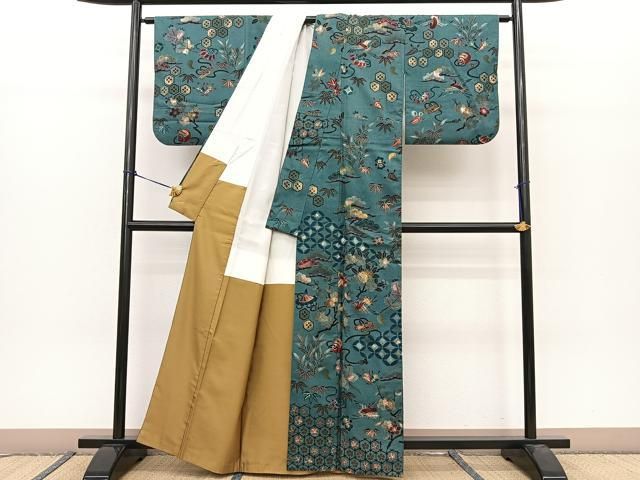 平和屋着物○本場大島紬 紬地 型染め 飛鶴宝尽くし文 正絹 逸品  